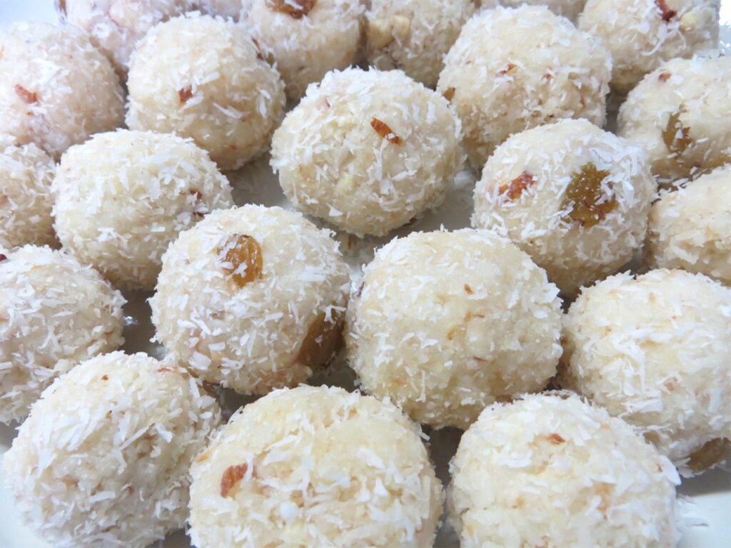 Coconut Laddoo